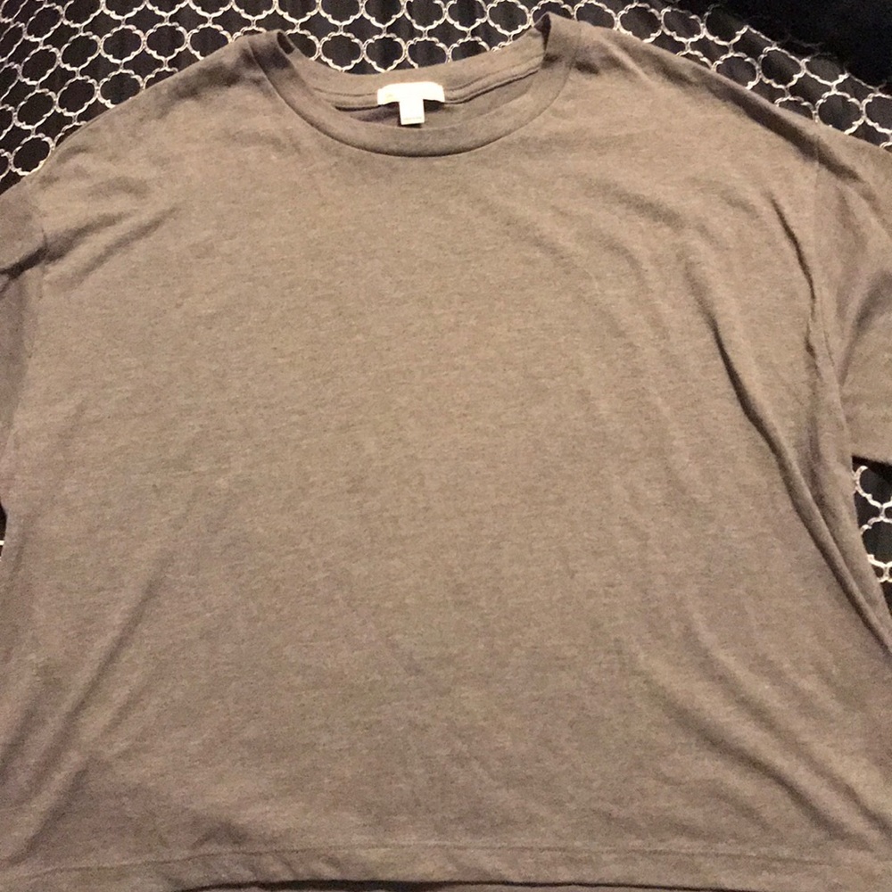 Gap tee shirt